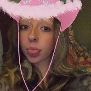 Meet your Posher, Lily